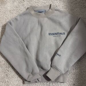 Unisex Essentials Sweatshirt